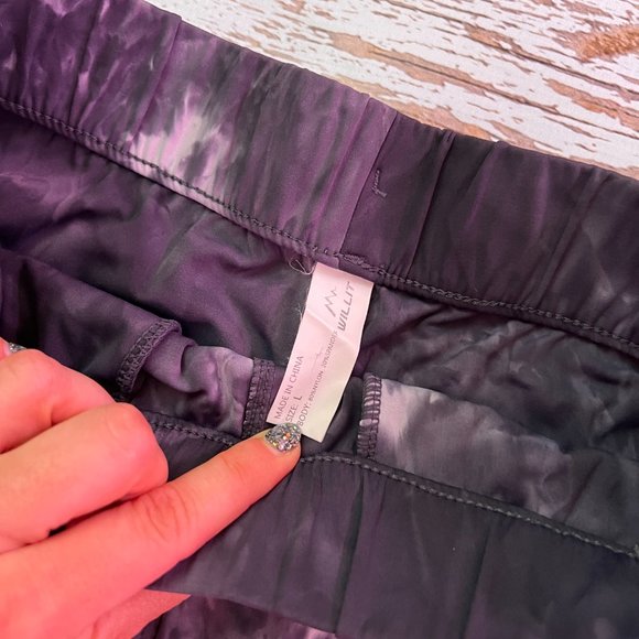 Tie Dye shorts - Picture 2 of 4